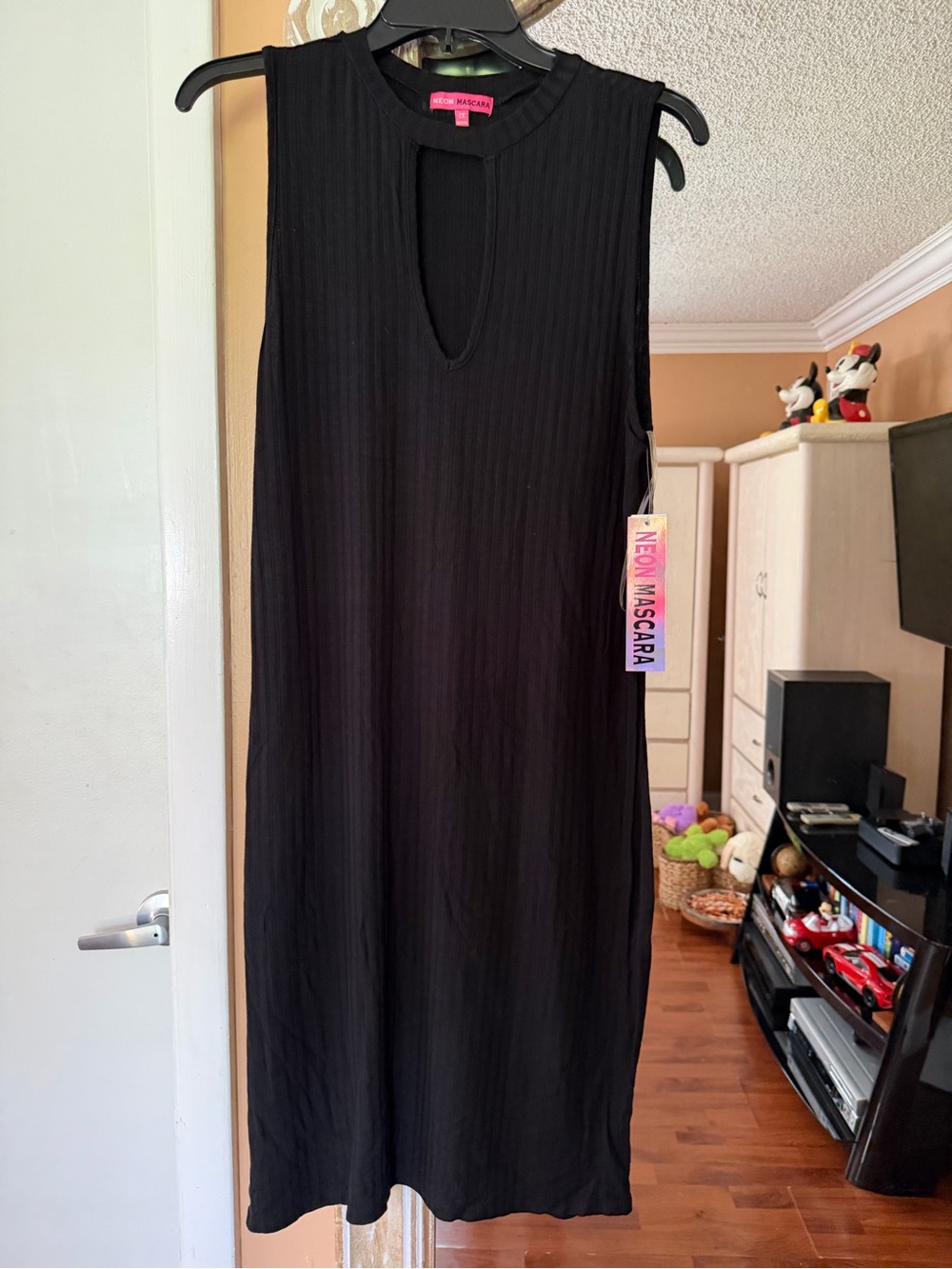 NEW Neon Mascara Black Sleeveless Midi Dress with Keyhole Neckline